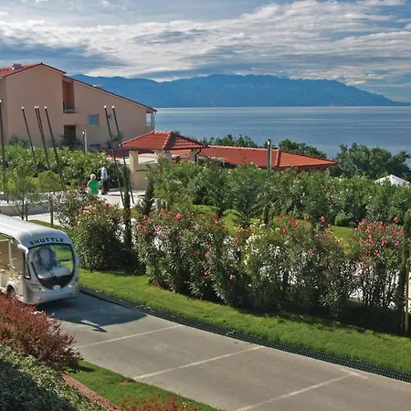 Apartment Amazing In With Outdoor Swimming Pool, Sauna And Wifi